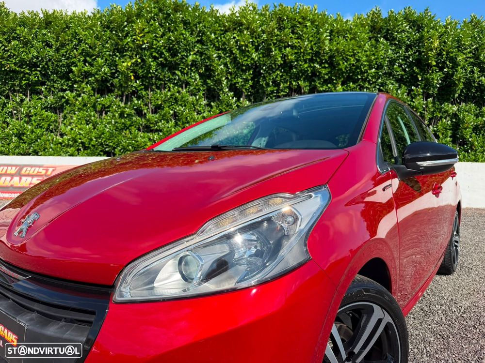 Peugeot 208 1.2 PureTech GT Line - 12