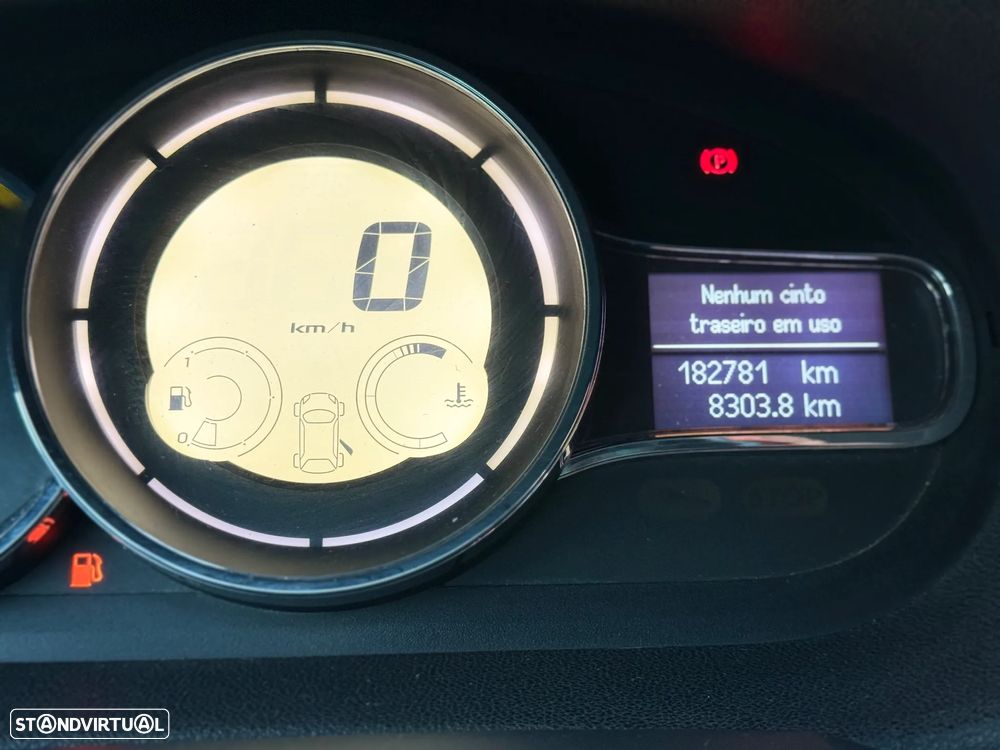 Renault Mégane Sport Tourer 1.5 dCi Limited SS - 6