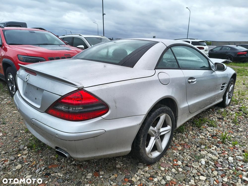 Mercedes-Benz SL 500 7G-TRONIC - 4
