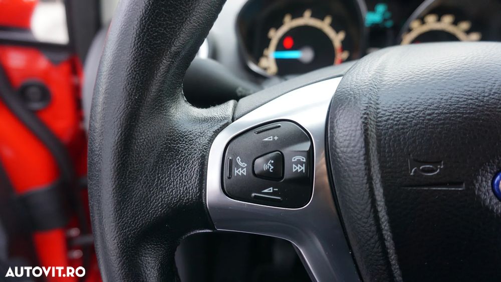 Ford Fiesta 1.0 EcoBoost Start-Stop ST-LINE - 18