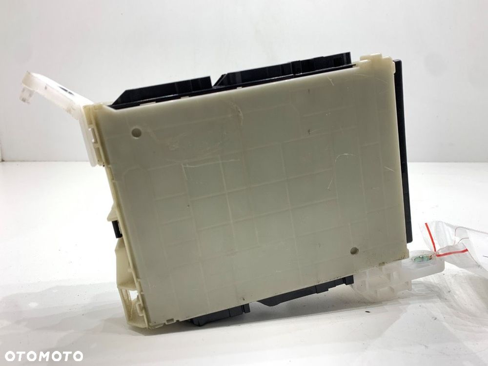 MODUŁ KOMFORTU  TOYOTA COROLLA sedan (_E21_) 2019 - 2022 1.8 VVTi Hybrid (ZWE211, MZEA12) 72 kW [98 - 3