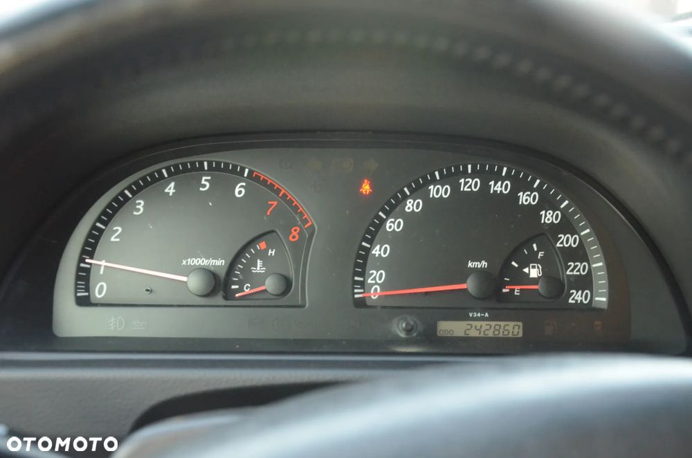 Toyota Camry 2.4 VVT-i - 9
