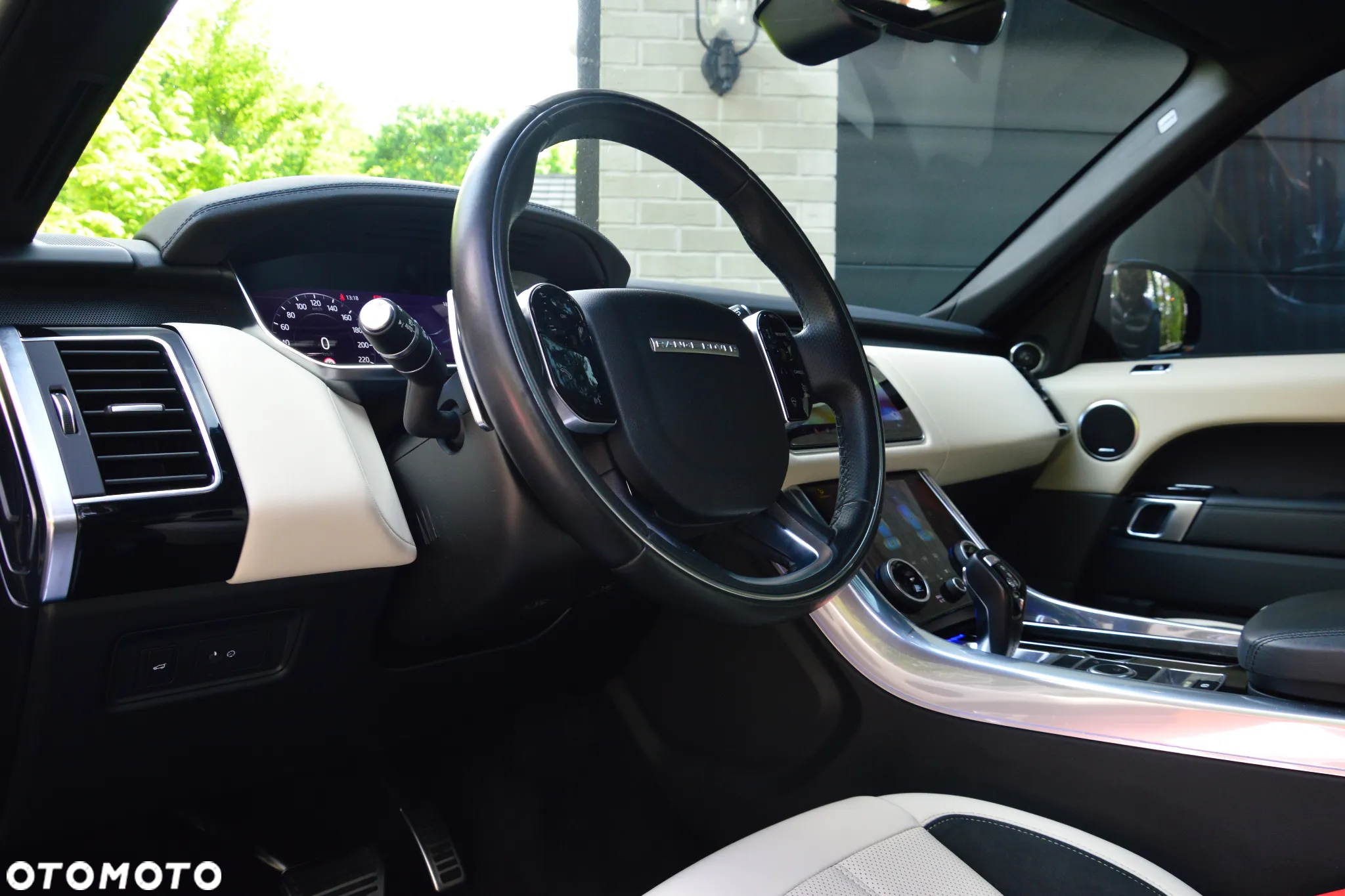 Land Rover Range Rover Sport S 3.0 SD V6 HSE - 13