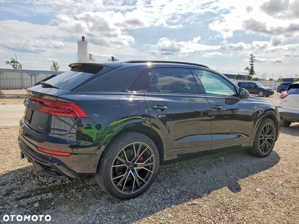 Audi Q8 55 TFSI quattro tiptronic - 4