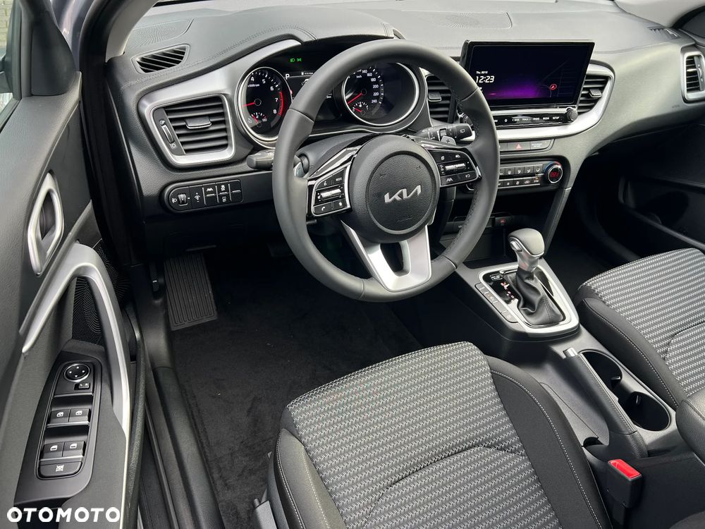 Kia Ceed 1.5 T-GDI M DCT - 30