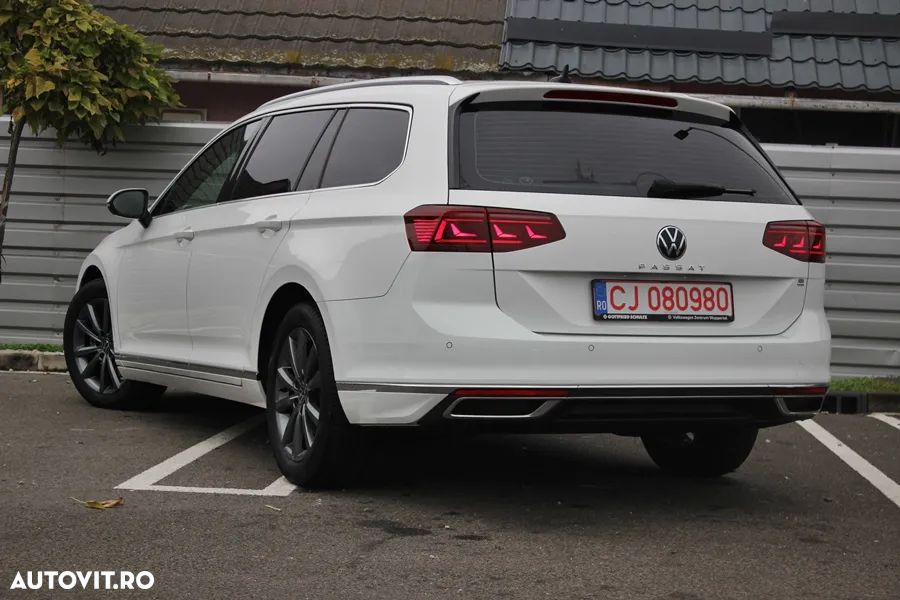 Volkswagen Passat Variant 2.0 TDI DSG (BlueMotion Technology) Highline - 8