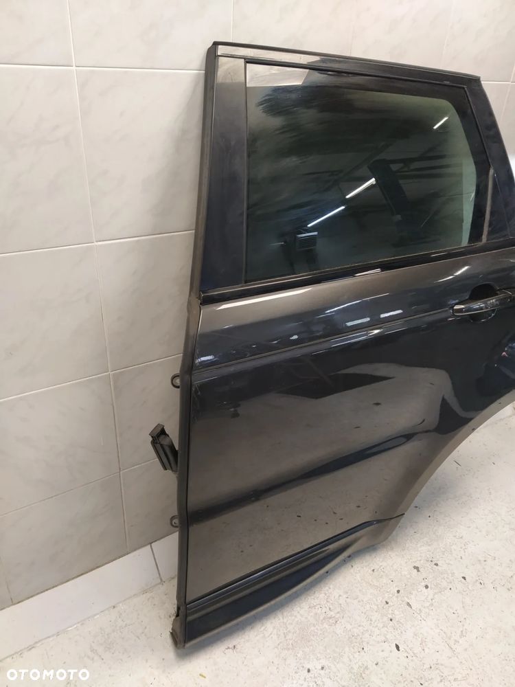 RANGE ROVER SPORT L494 DRZWI LEWY TYŁ TYLNE SZYBA LOGOWANA KLAMKA KOLOR CORRIS GREY UK ORYGINAŁ - 9