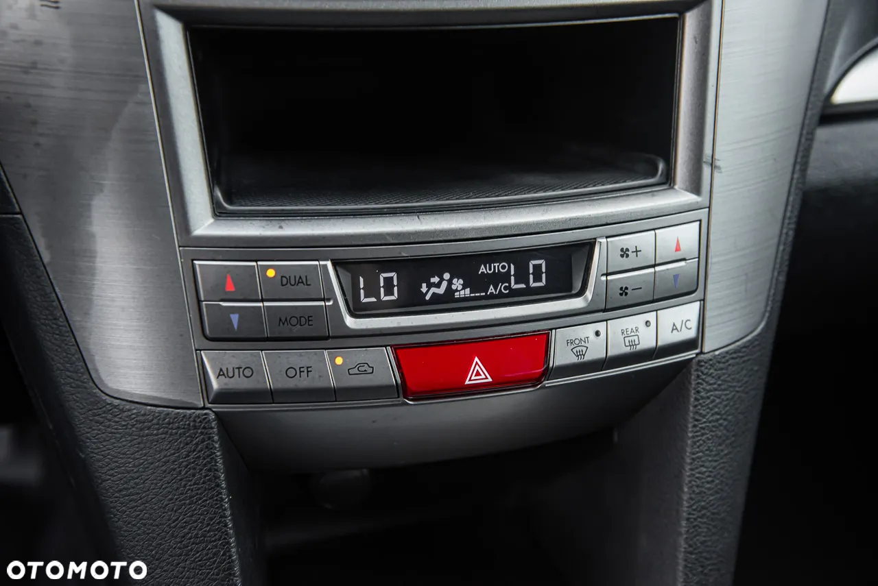 Subaru Legacy Kombi 2.0i Comfort - 23