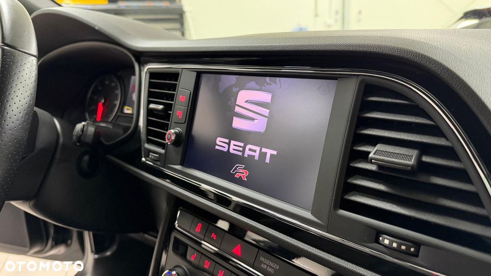 Seat Leon Sportstourer 1.5 Start&Stop DSG FR - 17