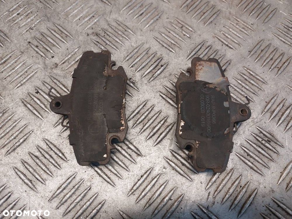 TARCZE HAMULCOWE PRZÓD + KLOCKI RENAULT CLIO II Phase I 1.5 DCI - 5