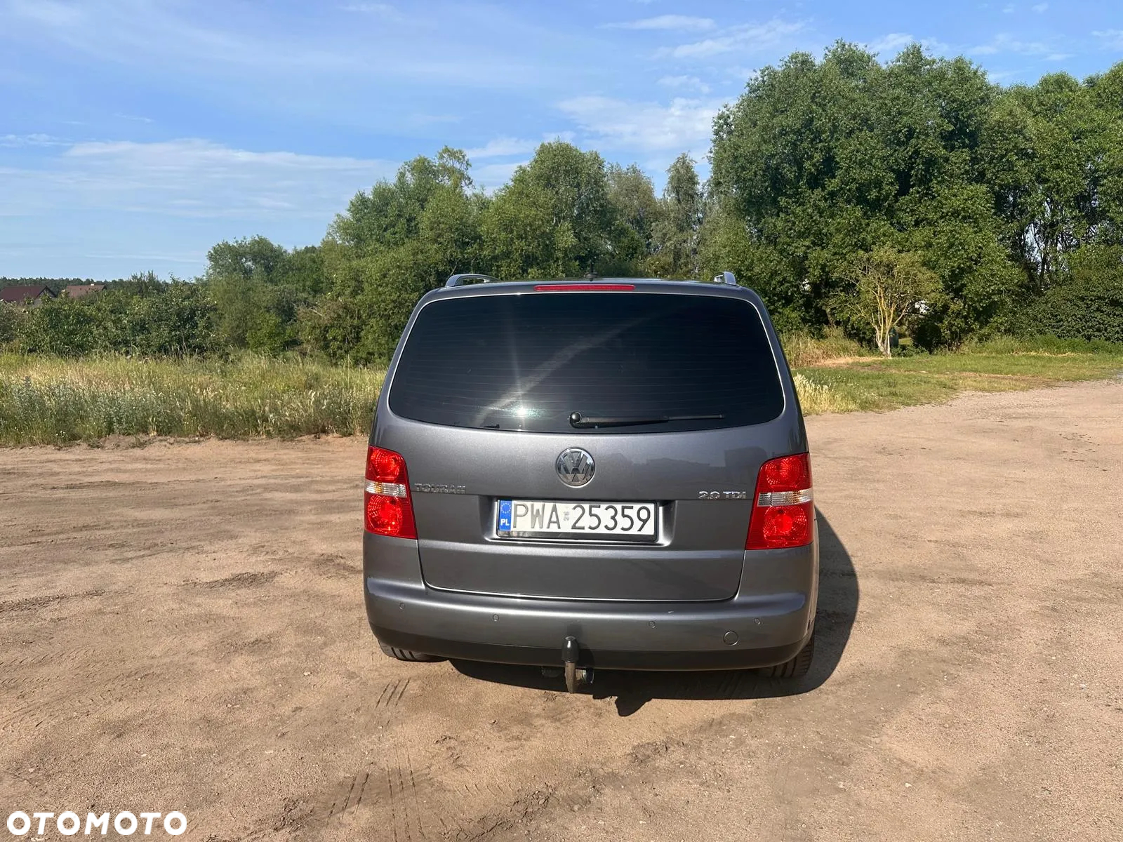 Volkswagen Touran 2.0 TDI DPF Trendline - 6