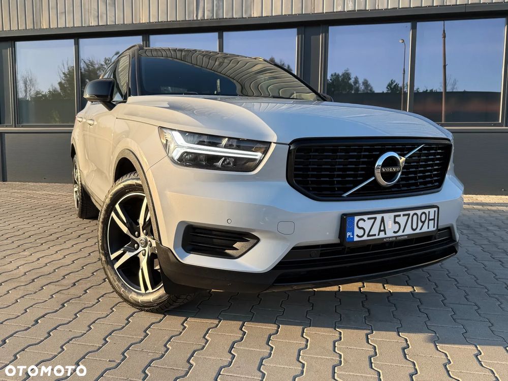 Volvo XC 40 T3 R-Design - 23