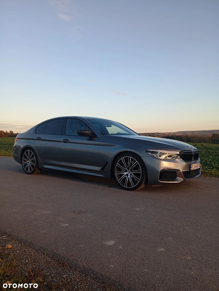 BMW Seria 5 M550i xDrive - 4