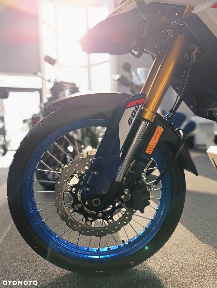 Suzuki DL - 9