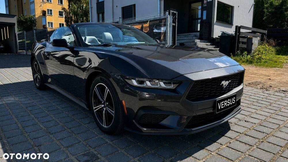 Ford Mustang - 3