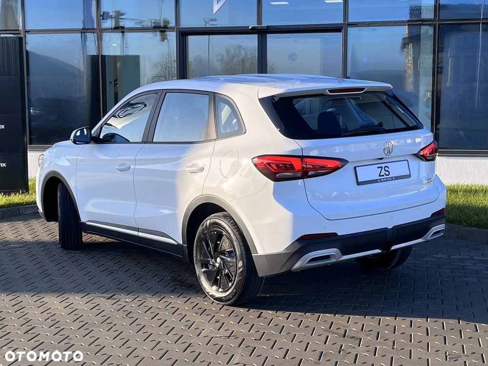 MG ZS 1.5 HEV+ Standard - 6