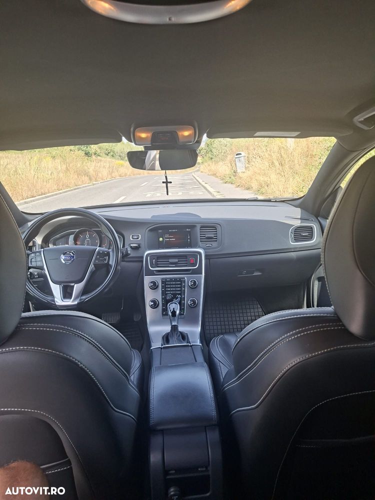 Volvo V60 D3 Summum - 17