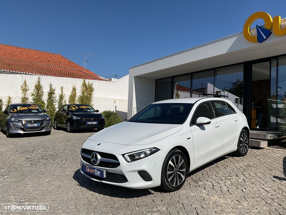 Mercedes-Benz A 250 e Style Plus - 19