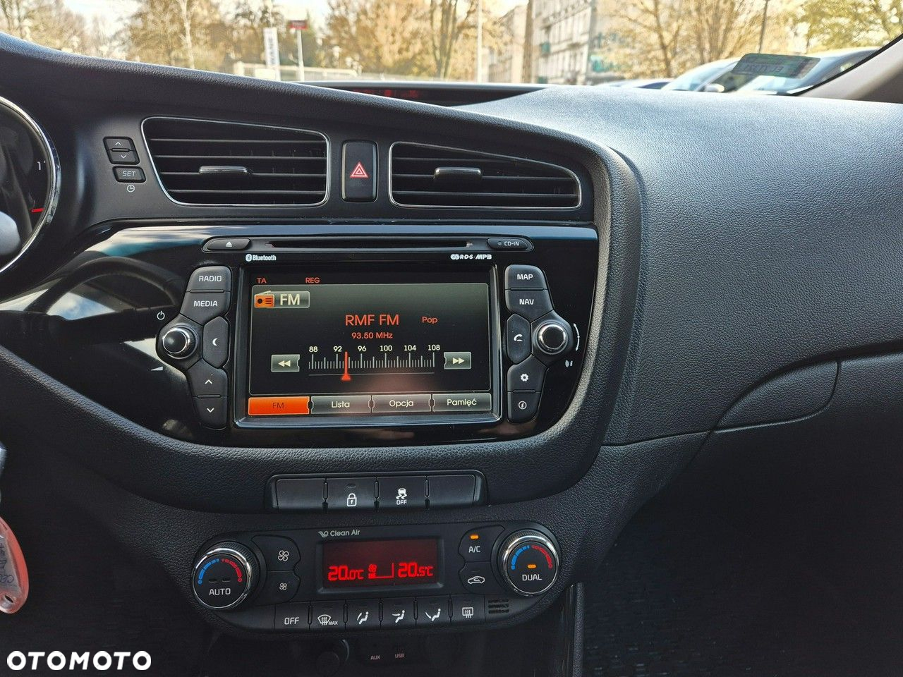 Kia Ceed - 23