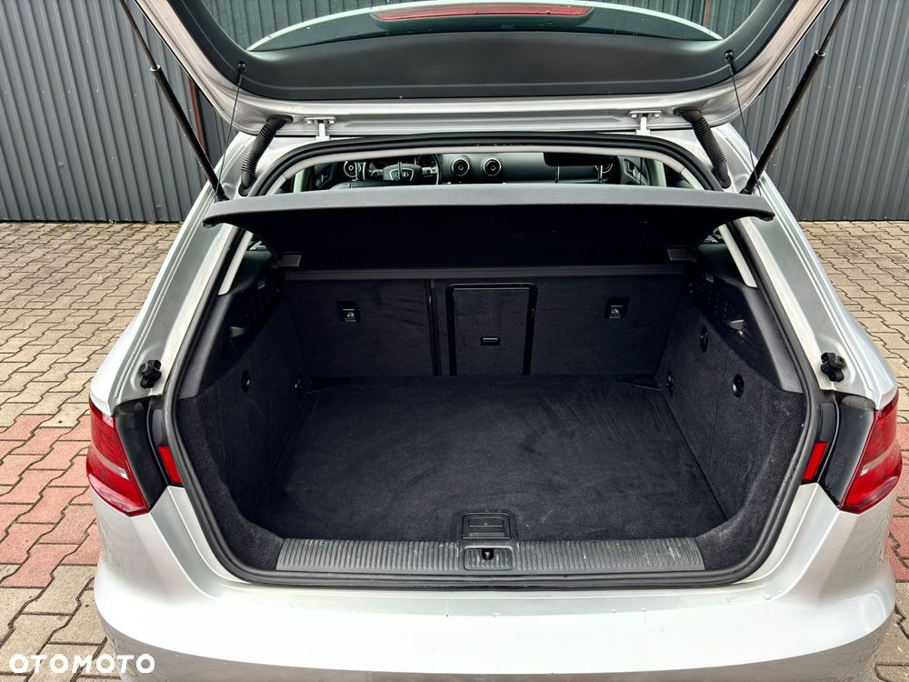 Audi A3 Sportback 2.0 TDI (clean diesel) S tronic Ambiente - 21