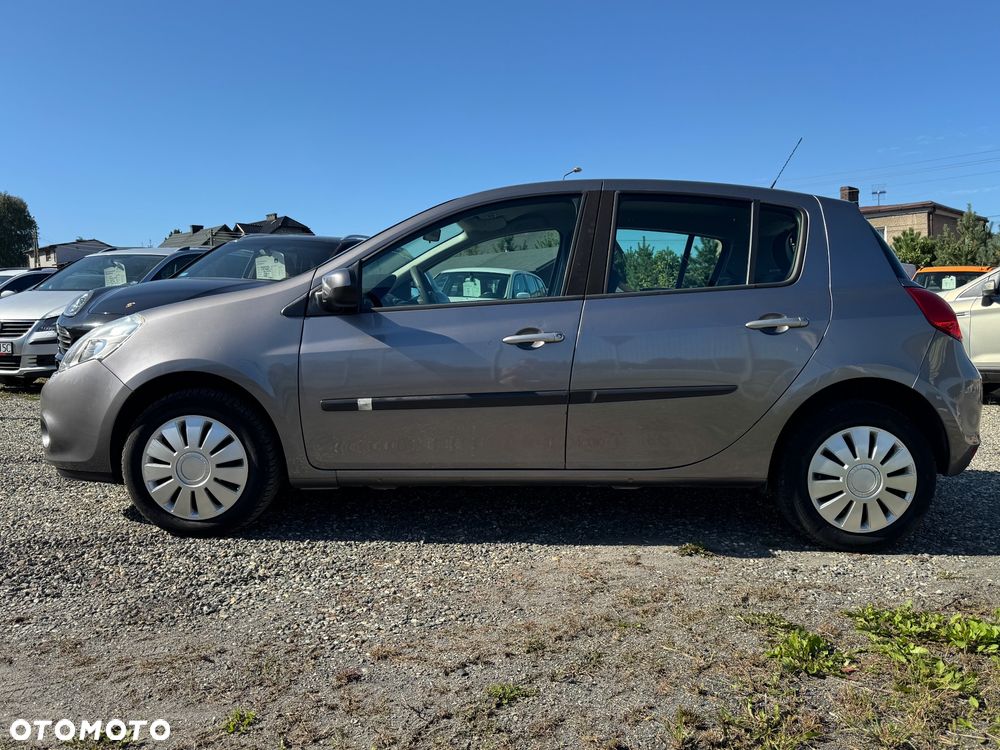 Renault Clio - 6