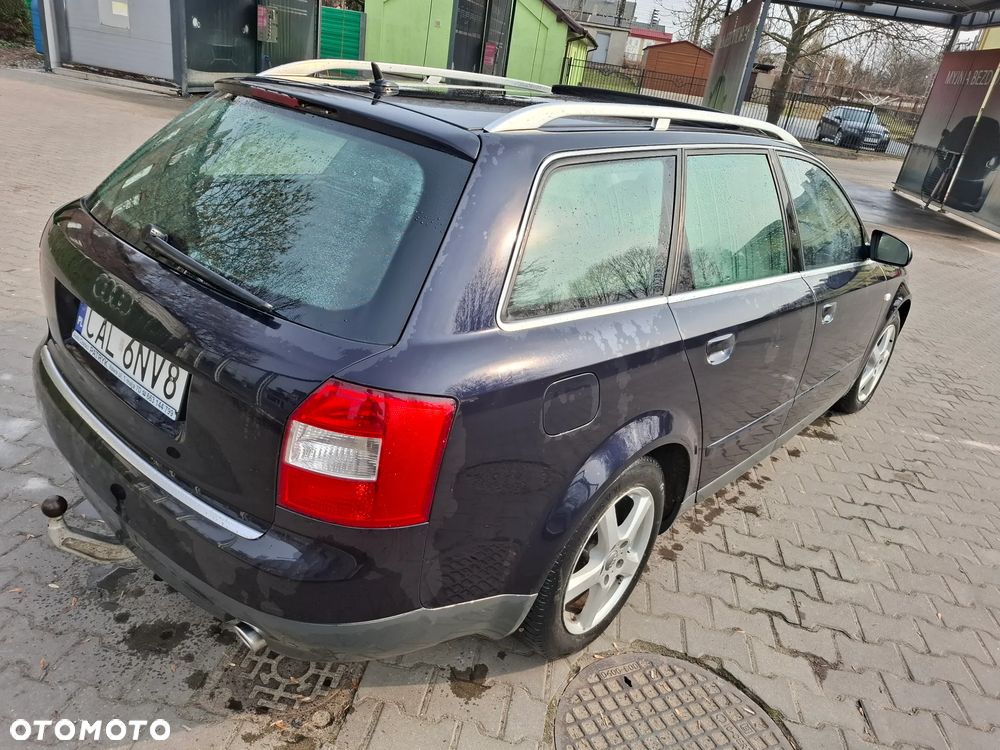 Audi A4 Avant 2.4 - 5