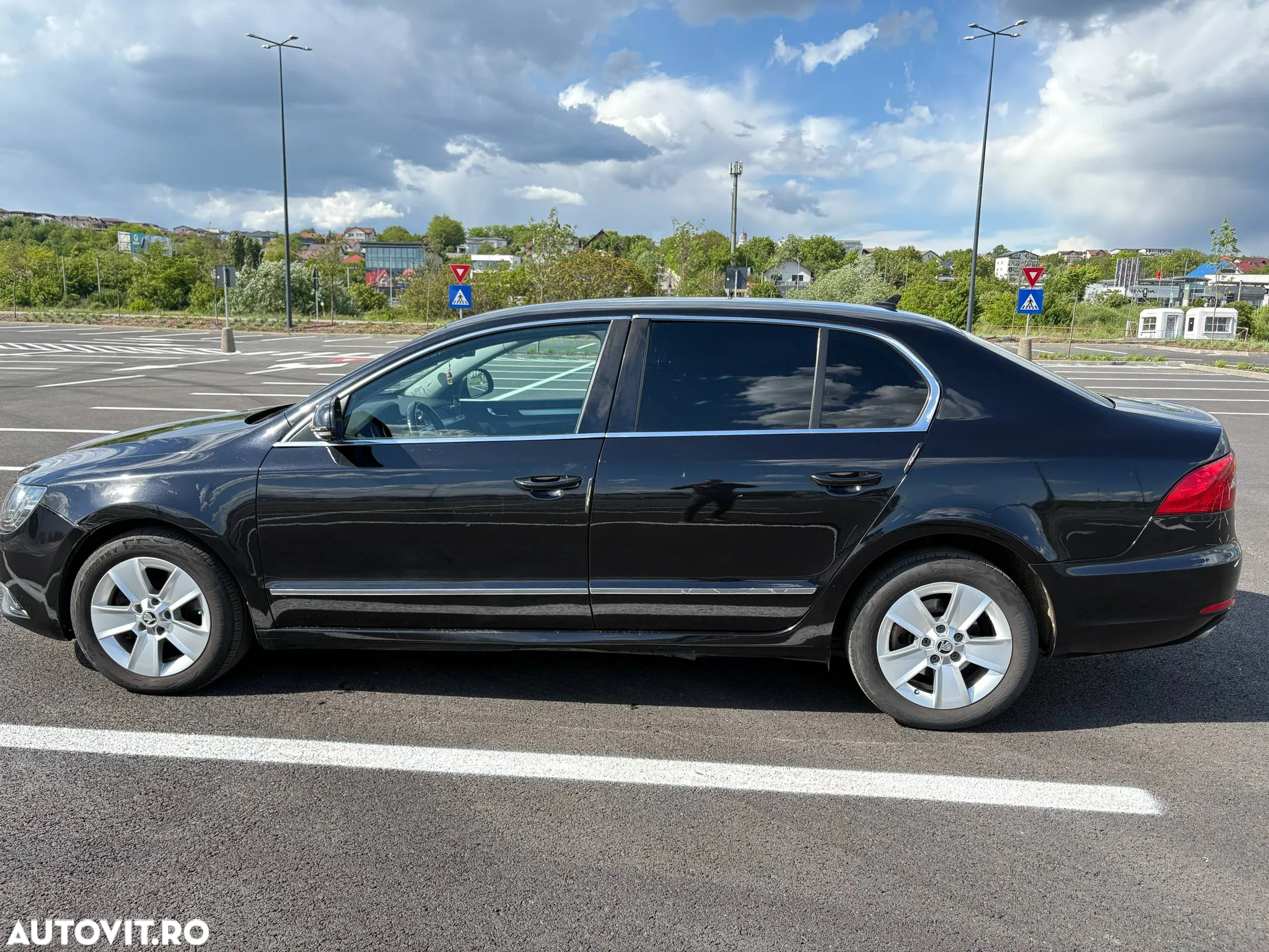 Skoda Superb 2.0 TDI DSG Elegance - 5