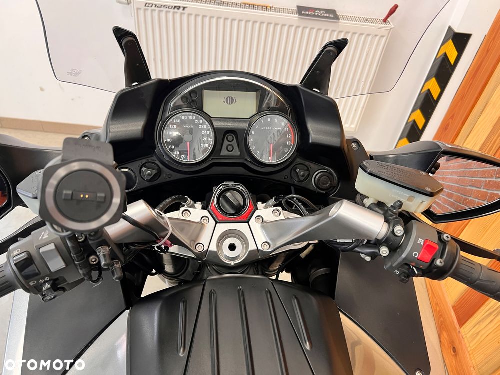 Kawasaki GTR - 24