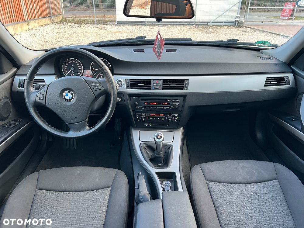 BMW Seria 3 - 13