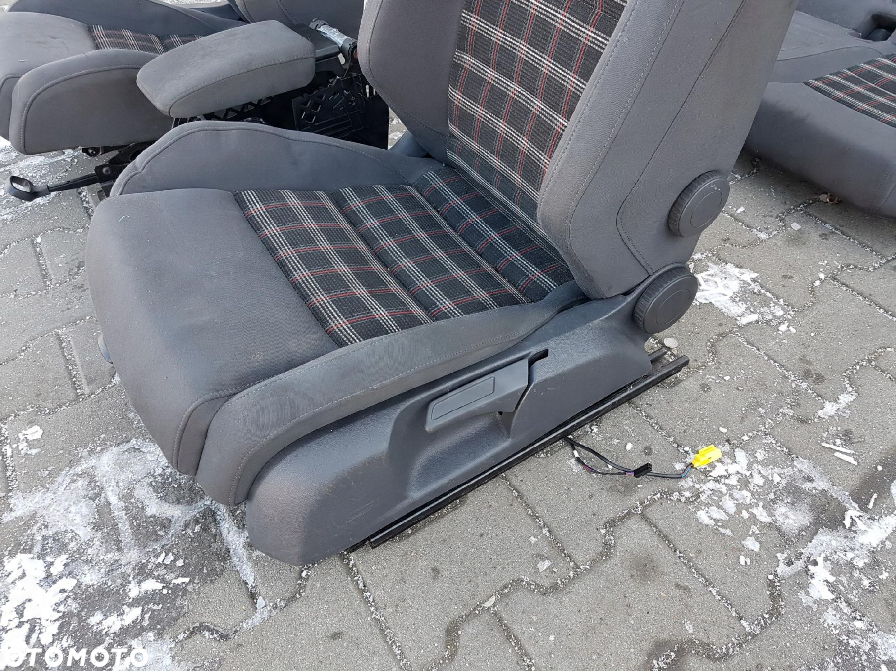 VW GOLF 5 V 04-09r GTI HB FOTELE KANAPA 5D - 6