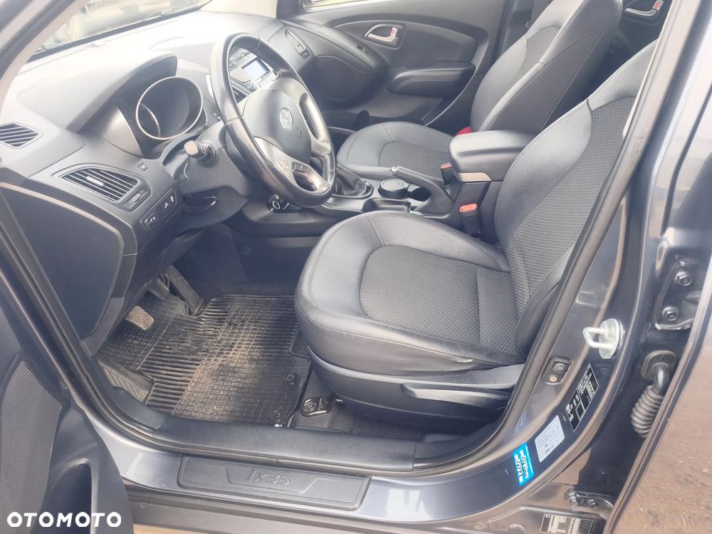 Hyundai ix35 2.0 Premium 2WD - 23