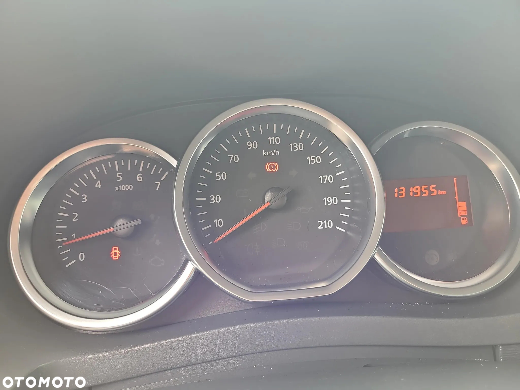 Dacia Lodgy 1.6 SCe Laureate S&S - 14