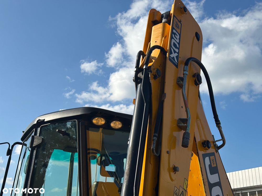 JCB 3CX Sitemaster Plus 92hp manual - 11