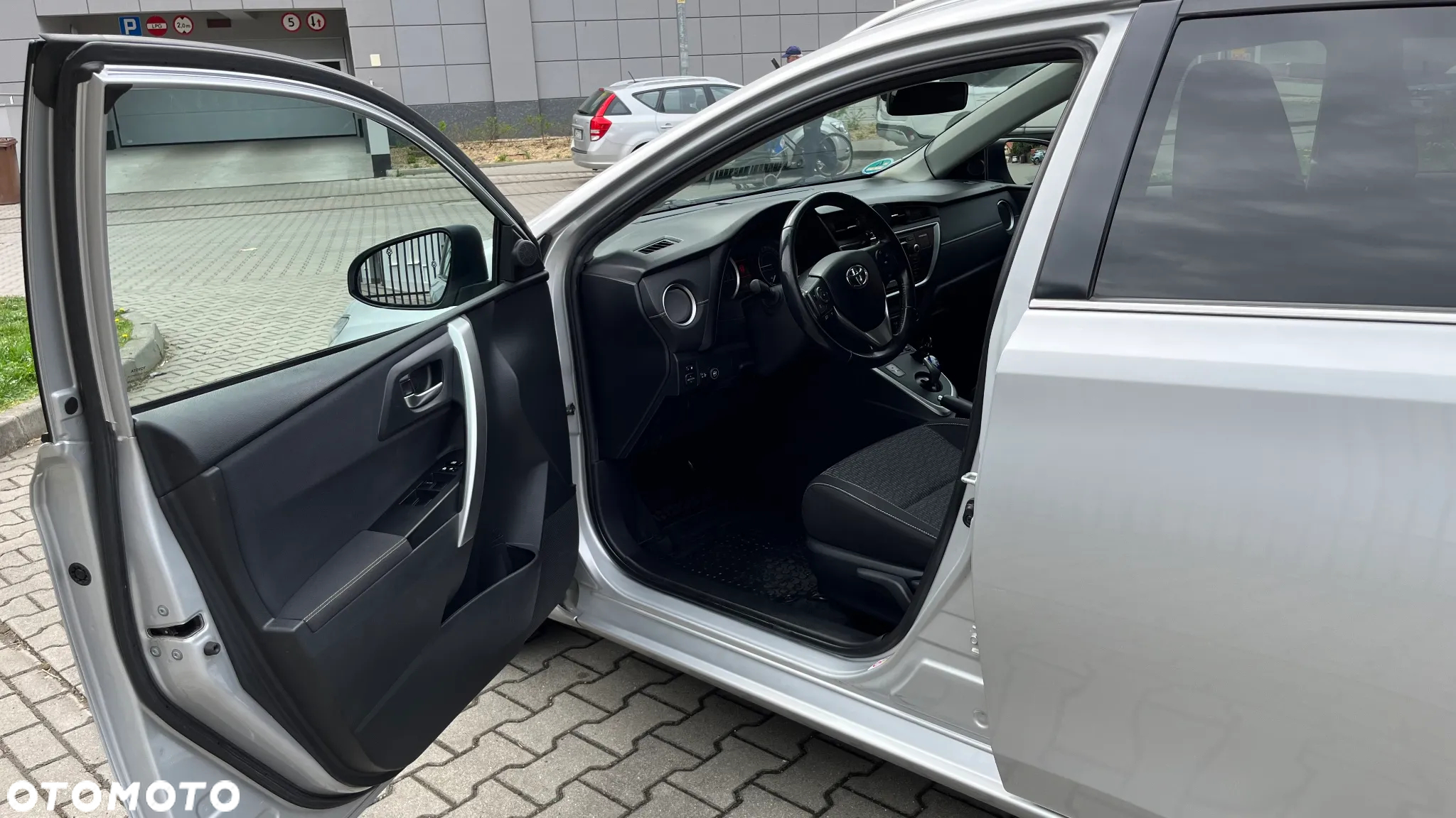 Toyota Auris - 8