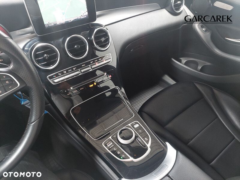 Mercedes-Benz GLC 220 d 4-Matic - 28