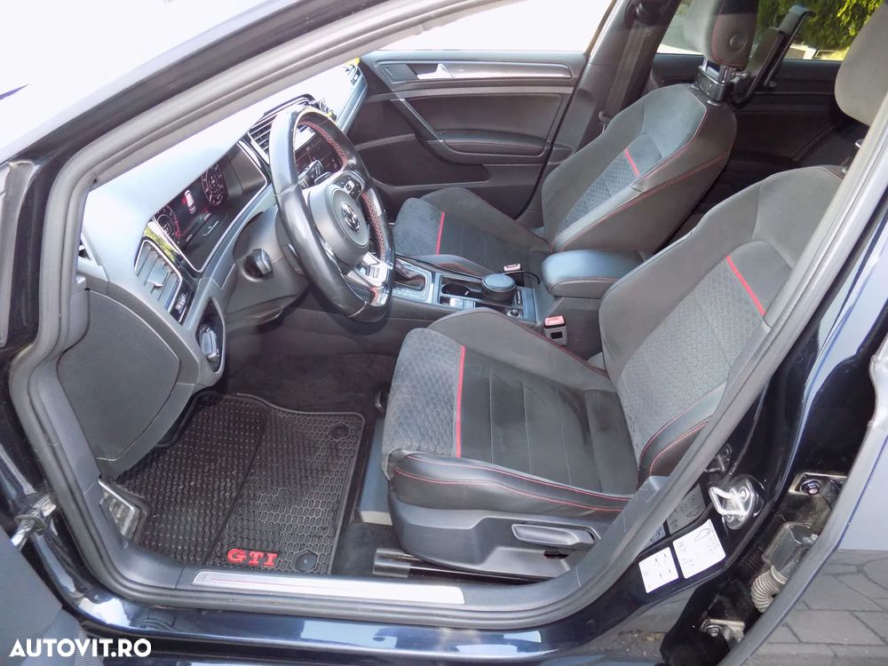 Volkswagen Golf 2.0 TSI DSG GTI - 12