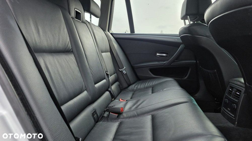 BMW Seria 5 - 16