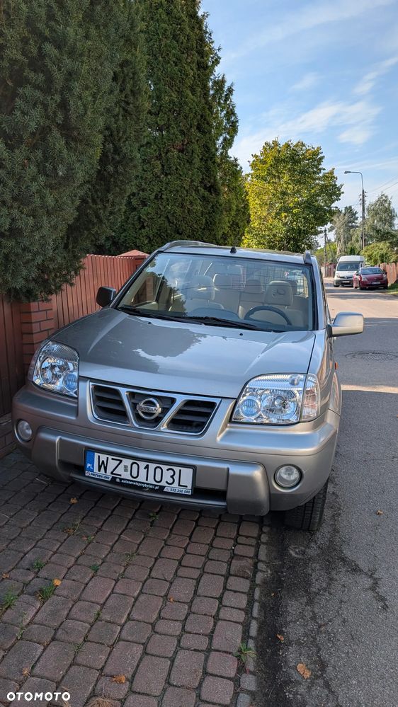 Nissan X-Trail 2.0 Luxury - 25
