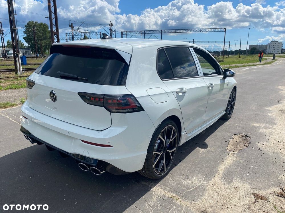 Volkswagen Golf - 5