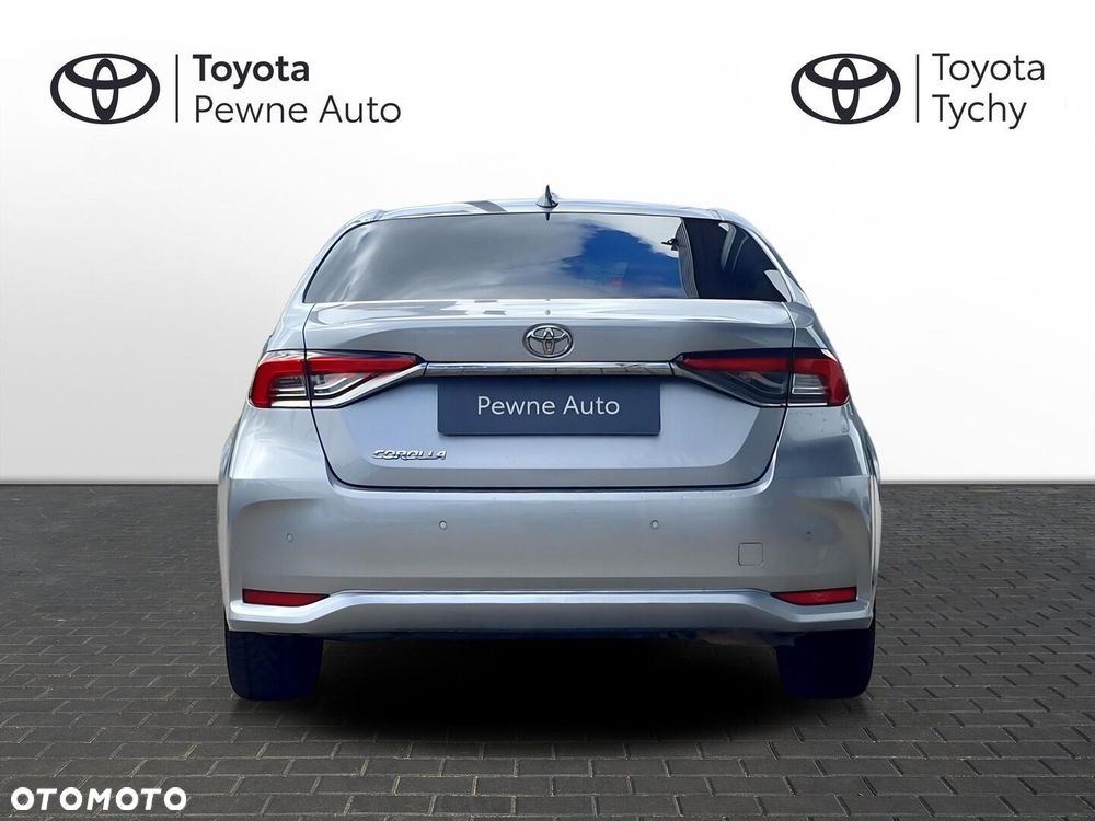 Toyota Corolla - 4