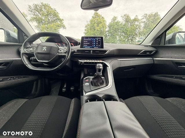 Peugeot 5008 BlueHDI 120 Stop & Start Allure - 19