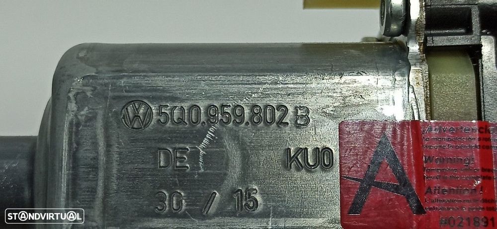 MOTOR ELEVADOR FRENTE DIREITO SEAT LEON (5F1) REFERENCE - 2