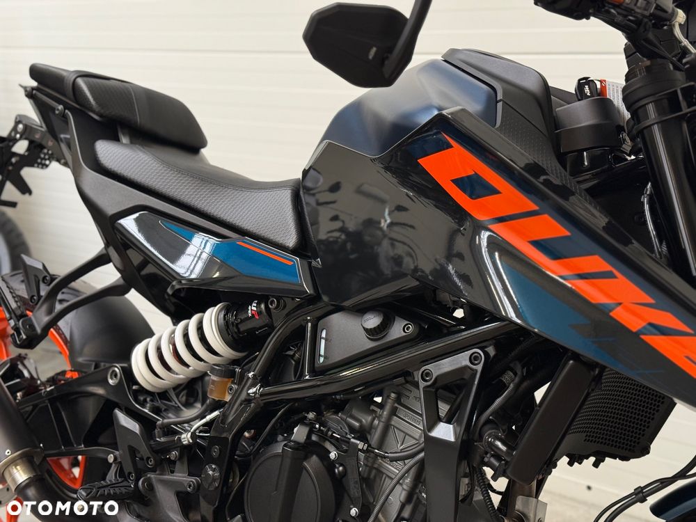 KTM Duke - 16