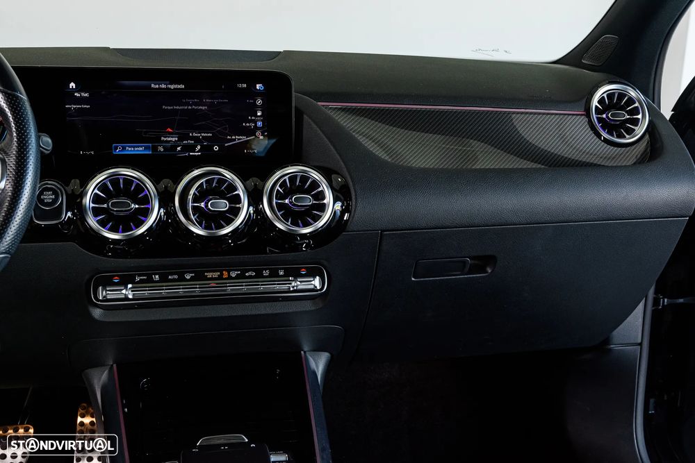 Mercedes-Benz GLA 250 e 8G-DCT AMG Line - 12