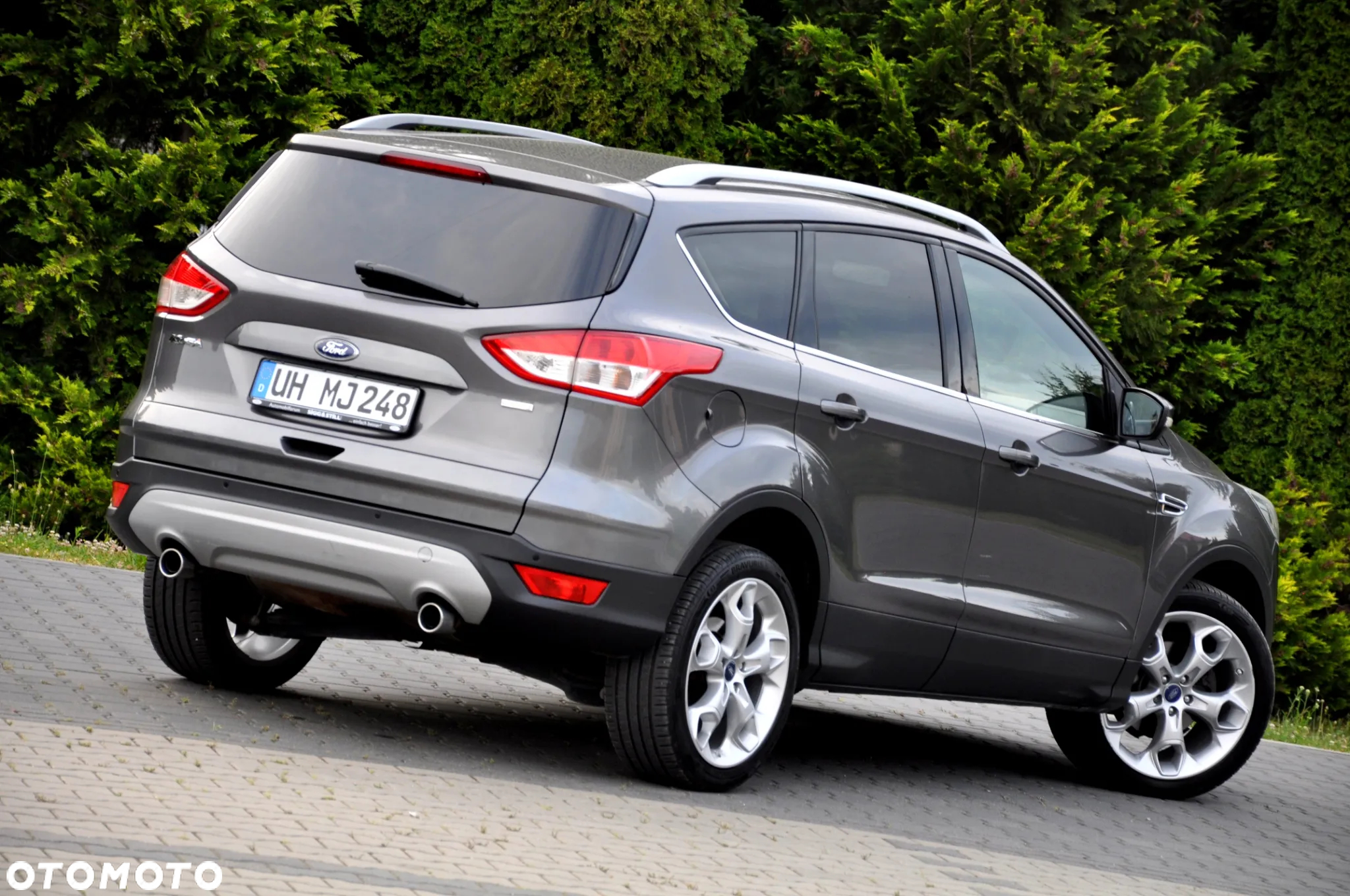 Ford Kuga 1.6 EcoBoost 2x4 Titanium - 17