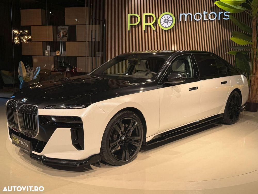 BMW Seria 7 740d xDrive MHEV - 11