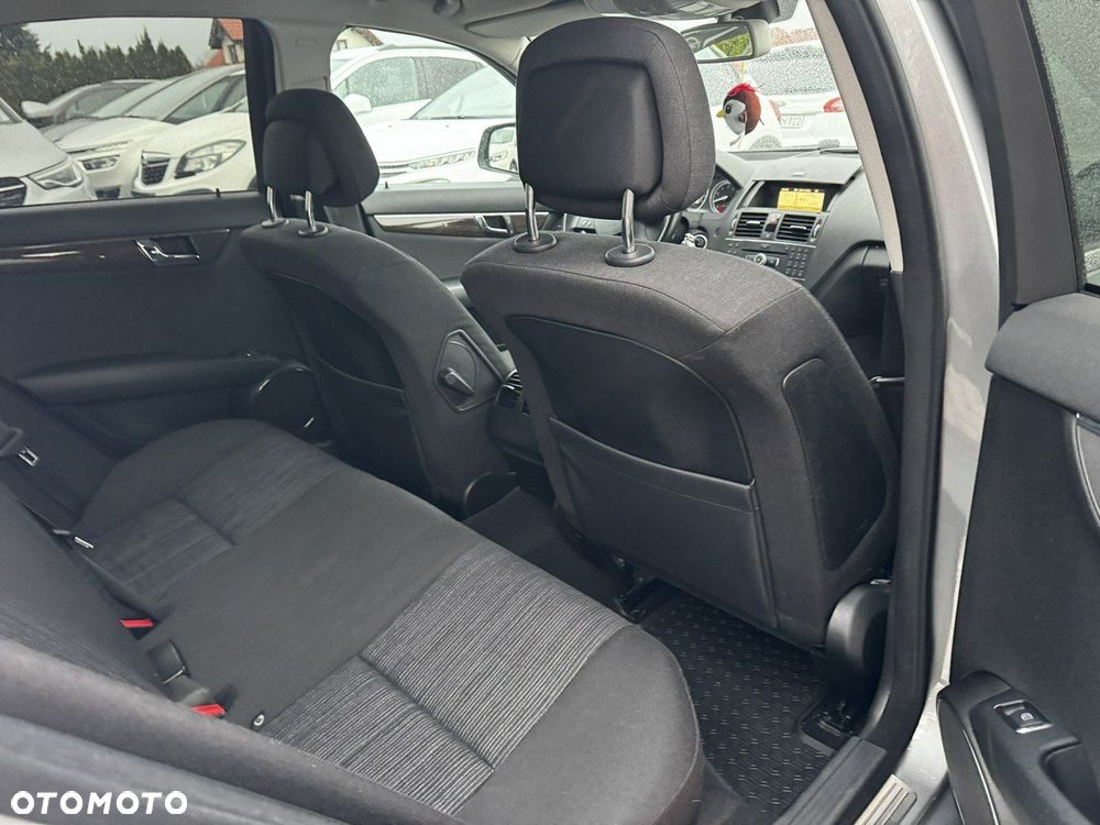 Mercedes-Benz Klasa C 200 (BlueEFFICIENCY) 7G-TRONIC Elegance - 16