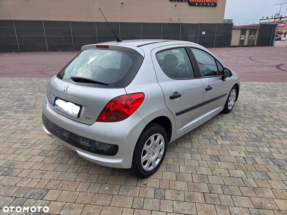 Peugeot 207 - 4