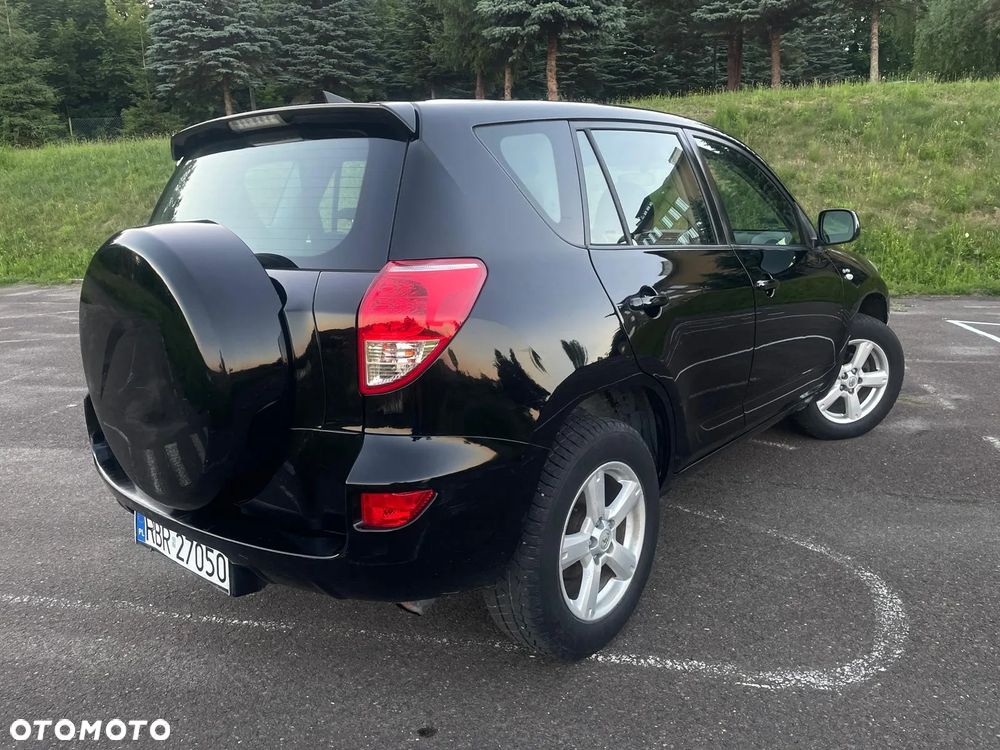 Toyota RAV4 - 5
