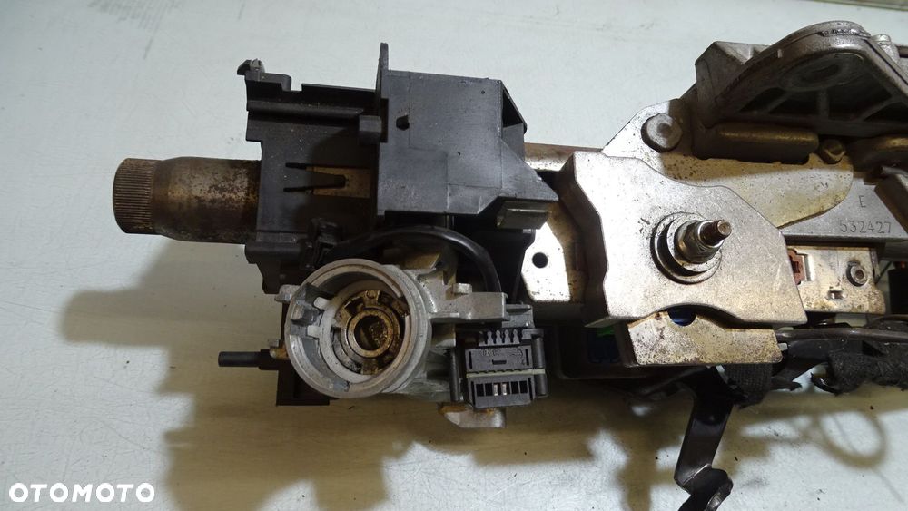 KOLUMNA KIEROWNICZA AUDI A3 8P0 - 3